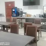فندق Square
