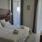 فندق Square نيم