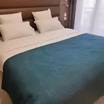 Square Hotel 3*