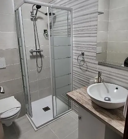Hotel Square 3*