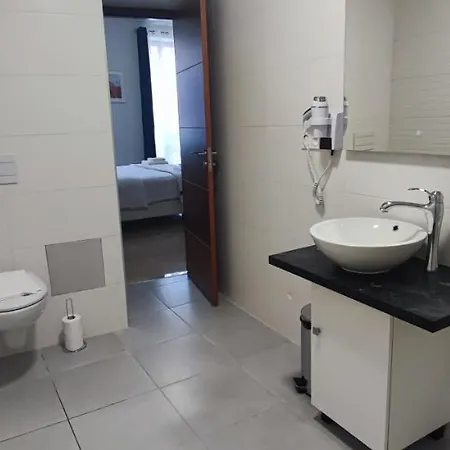 Square Hotel 3*