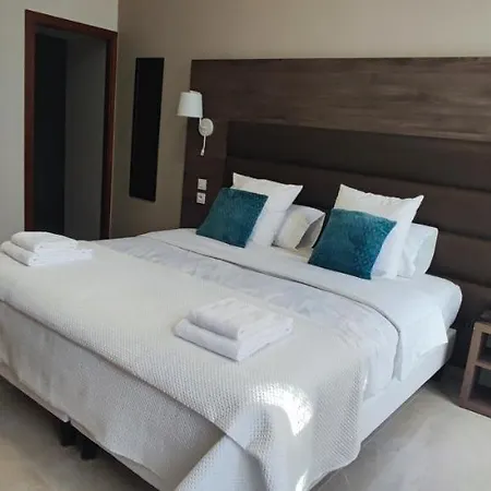 Square Hotel Nîmes