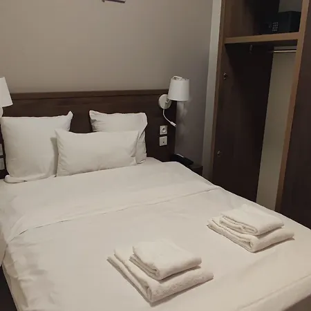 Square Hotel