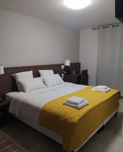 Square Hotell Nîmes