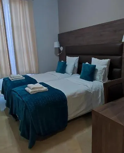 فندق Square نيم