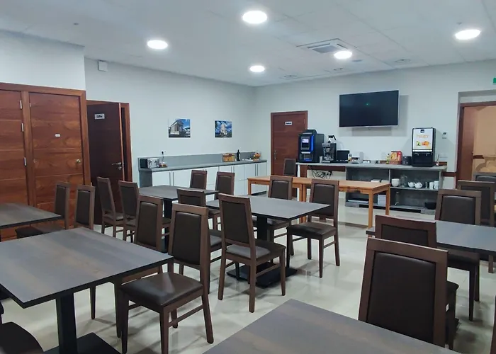 فندق Square نيم