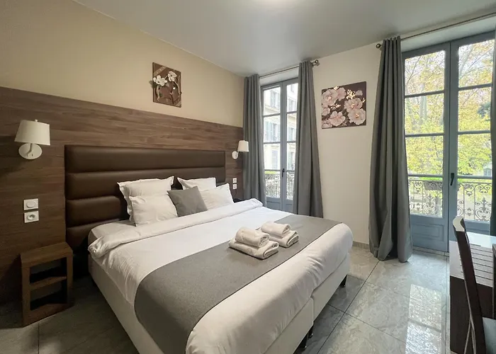 Square Hotell Nîmes